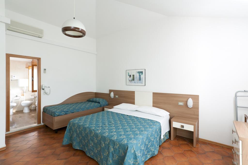 Hotel Giamaika Cesenatico Quarto foto